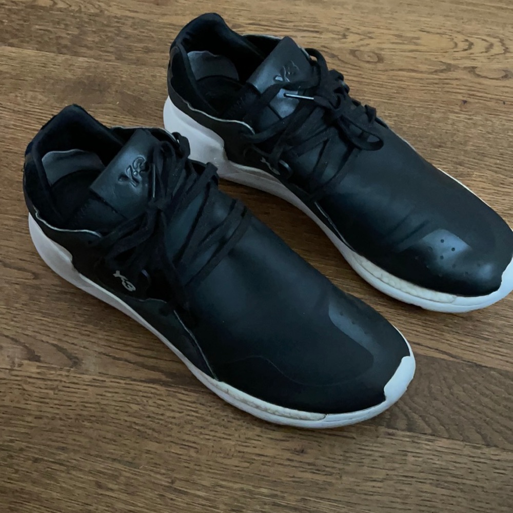 Y-3 Men’s sneakers, EUC